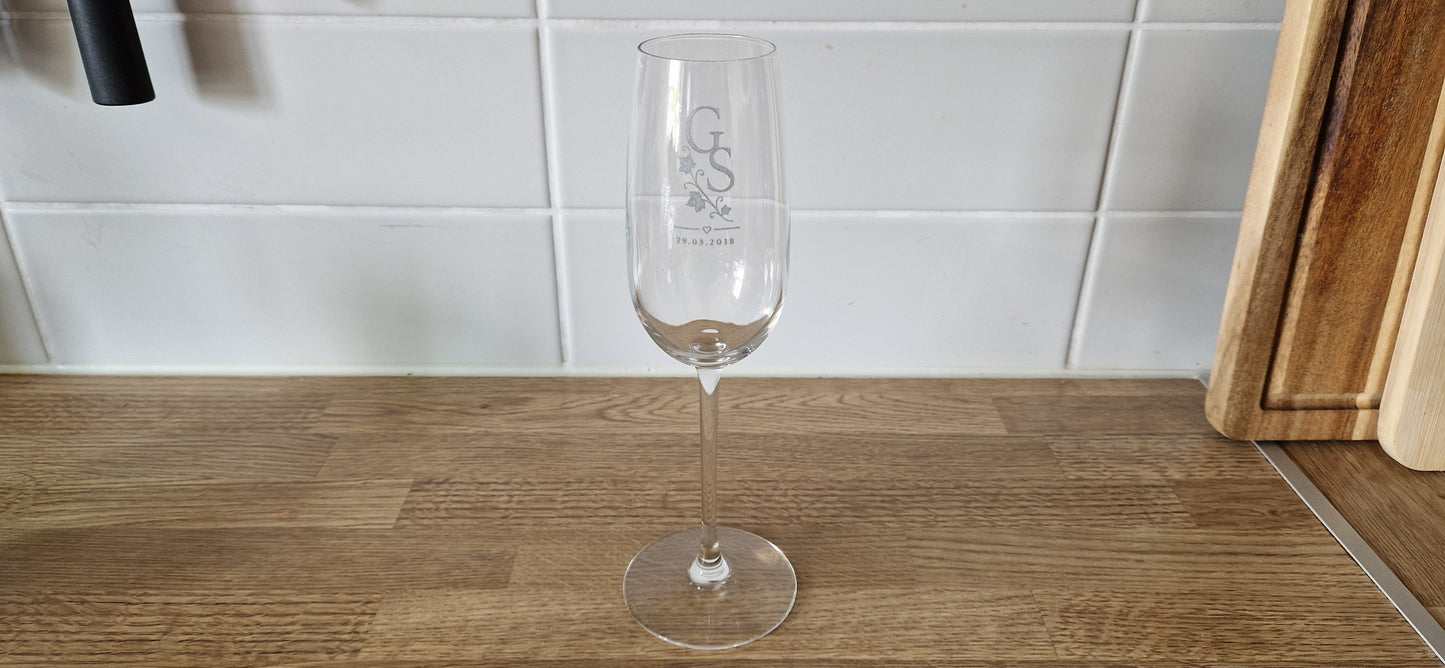 Personligt graverat champagneglas 22 cl