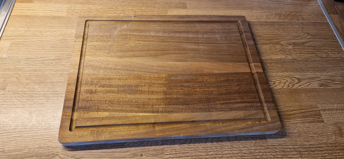 Skärbräda i Acacia - 40 x 30 cm