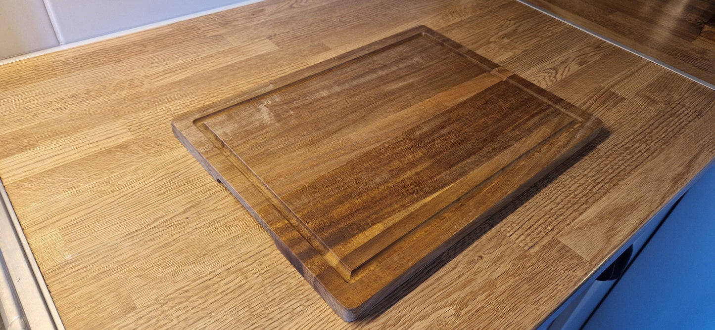 Skärbräda i Acacia - 40 x 30 cm